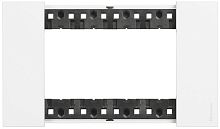 Рамка горизонтальная Legrand BTicino Living Now 1-м. 4 мод. белый картинка